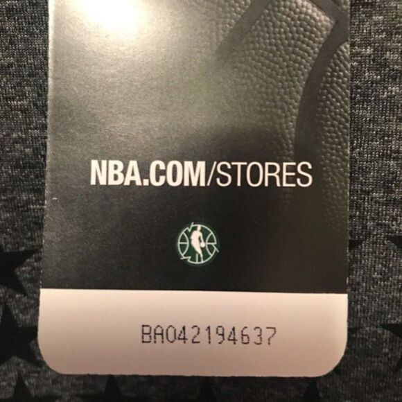 NWT. NBA Lakers Junior Size T-Shirt - Picture 7 of 8